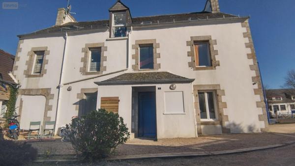 Local mixte (Pro/Hab) à vendre à Lanmeur dans le Finistère (29620), ref : iMML   
Centre ville