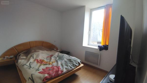 Local mixte (Pro/Hab) à vendre à Lanmeur dans le Finistère (29620), ref : iMML   
Centre ville