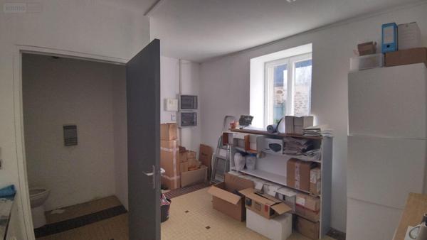 Local mixte (Pro/Hab) à vendre à Lanmeur dans le Finistère (29620), ref : iMML   
Centre ville