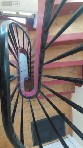 Local mixte (Pro/Hab) à vendre à Lanmeur dans le Finistère (29620), ref : iMML   
Centre ville