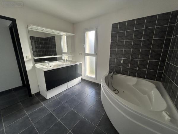 Maison à louer à Quessoy dans les Côtes-d'Armor (22120), ref : 22007-L5