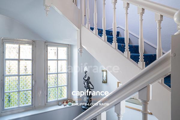 EXCEPTIONNEL : Bâtisse du 20ème Siècle de 300 m² environ