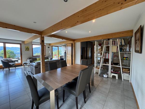 Chalet exceptionnel avec vue imprenable sur le lac