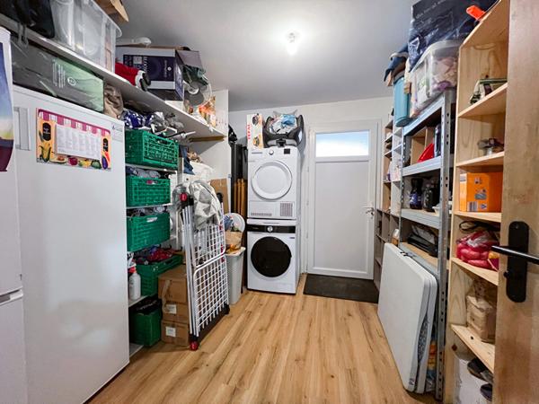 Maison totalement de plain pied à Tiercé - 4 chambres - 150 m2- jardin