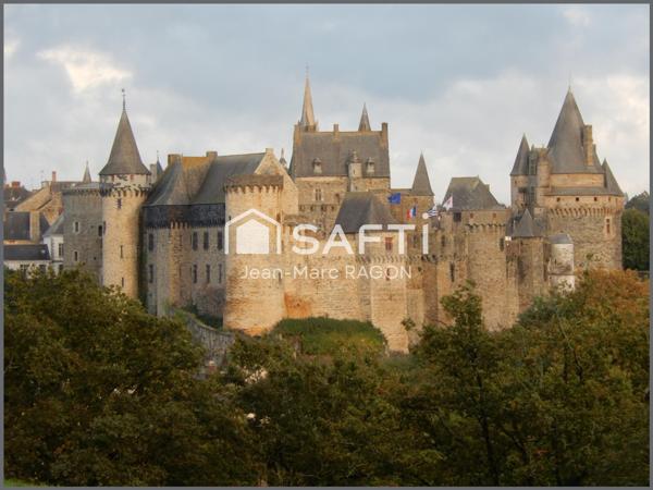 Bar, restaurant, tabac et jeux à vendre à Vitré !