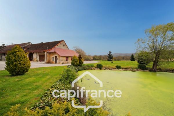 Ancienne ferme bressane, 3 chambres avec grand terrain et dépendances – Au calme, proche de Lons-le-Saunier (39000)