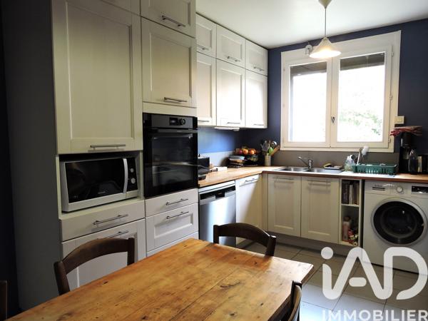 Maison à vendre 7 pièces 144,87 m² Voisins-le-Bretonneux