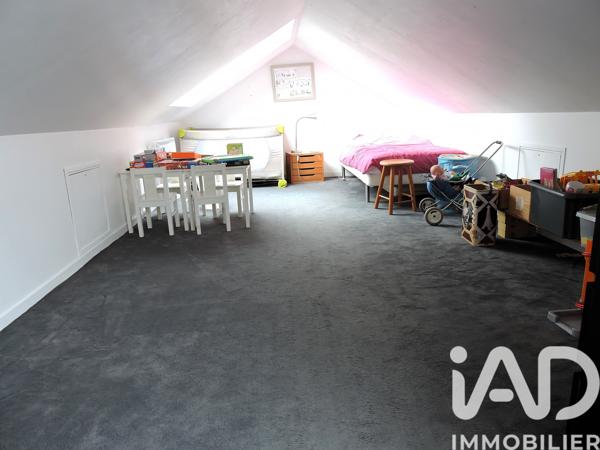 Maison à vendre 7 pièces 144,87 m² Voisins-le-Bretonneux