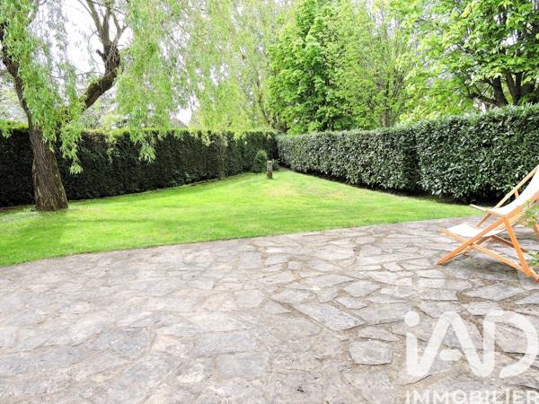 Maison à vendre 7 pièces 144,87 m² Voisins-le-Bretonneux