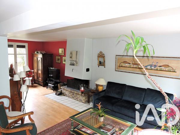 Maison à vendre 7 pièces 144,87 m² Voisins-le-Bretonneux