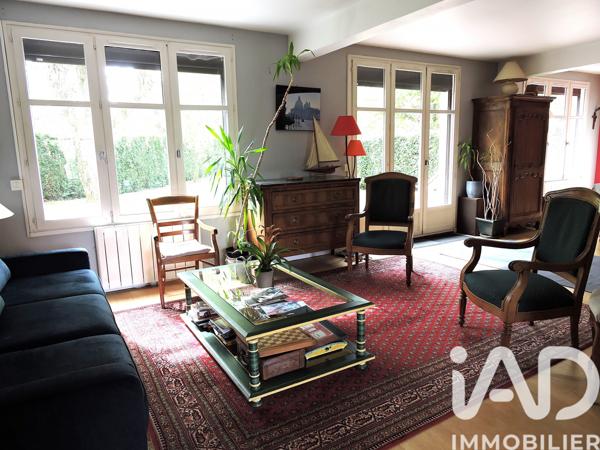 Maison à vendre 7 pièces 144,87 m² Voisins-le-Bretonneux