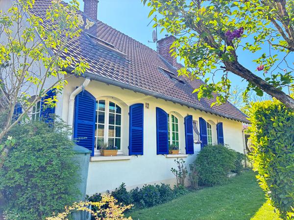 Maison spacieuse 7 pièces à vendre à Saint Quentin - Quartier Europe Rémicourt