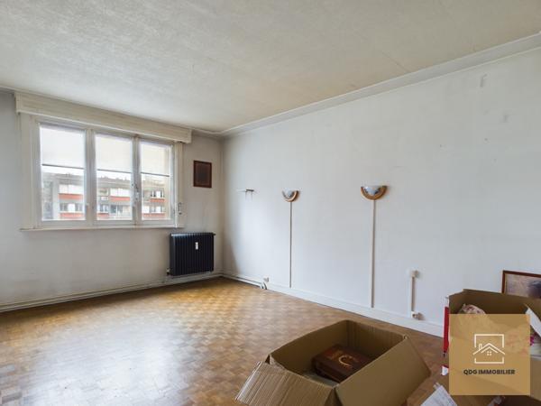 Dunkerque (59140) Appartement T3 de 84 m² à rénover – Place de la République, Dunkerque