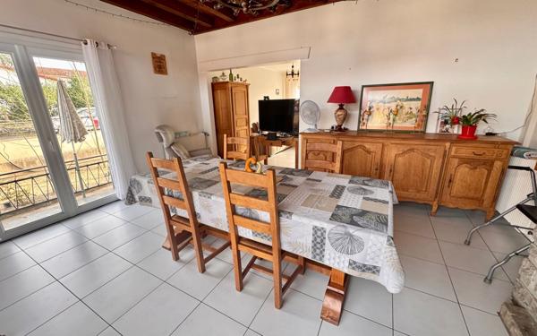 Maison à vendre    4 pièces •  Dax