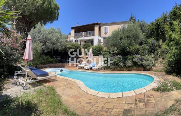 MAISON À VENDRE DE 8 PIÈCES DE 224,00 M²