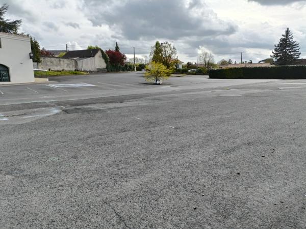 A vendre AIRVAULT Local commercial