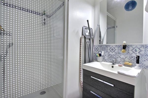 Appartement Asnieres Sur Seine - 4 pièces / balcon - 83,60 m2