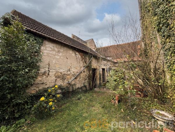 Vente Maison118,22 m² - 7 Pièces - SAINT AMAND MONTROND (18200)