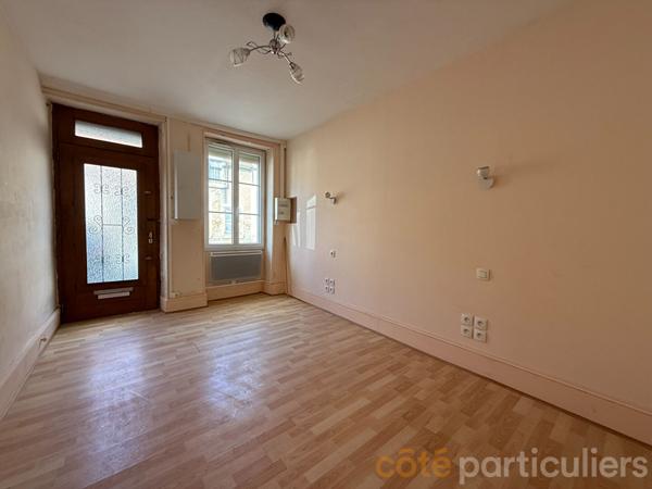 Vente Maison118,22 m² - 7 Pièces - SAINT AMAND MONTROND (18200)