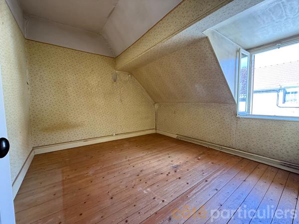 Vente Maison118,22 m² - 7 Pièces - SAINT AMAND MONTROND (18200)