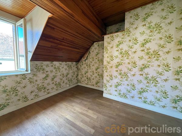 Vente Maison118,22 m² - 7 Pièces - SAINT AMAND MONTROND (18200)