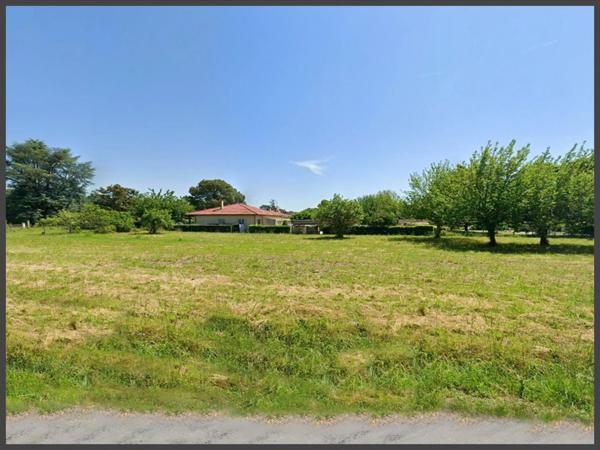 Terrain à vendre de 693,00 m² - Quartier calme - PORT SAINTE FOY ET PONCHAPT (33)