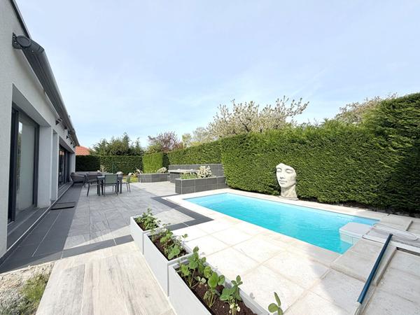 Villa contemporaine d'exception de 300 m² à Sorbiers