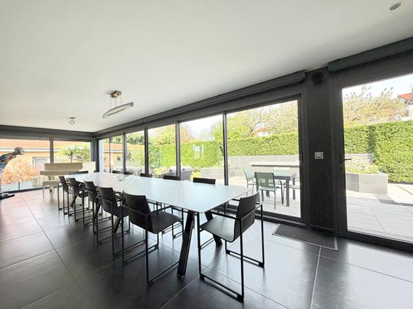 Villa contemporaine d'exception de 300 m² à Sorbiers