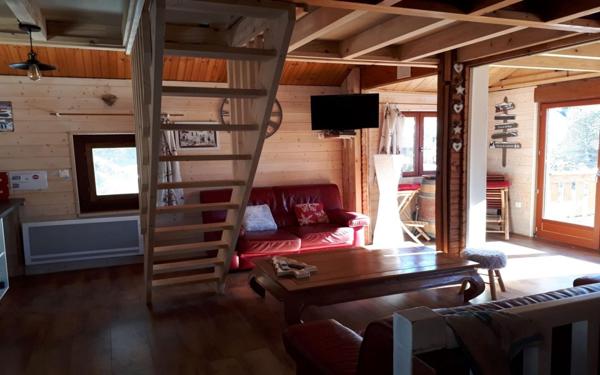 CHALET MEUBLE ET RENOVE 108m² AVEC TERRASSE SUD