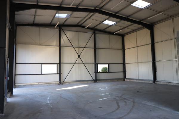 LOCAL / BUREAU NEUF A LOUER NIORT (79)