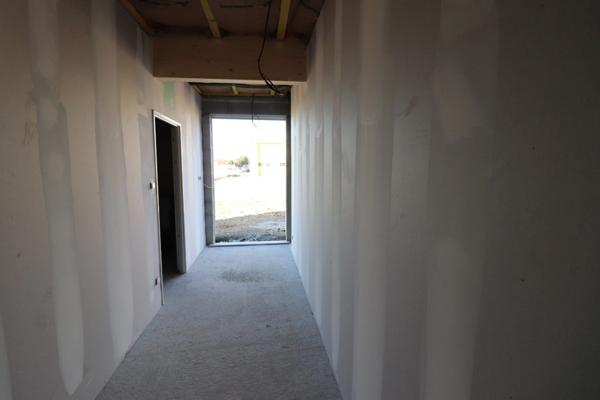 LOCAL / BUREAU NEUF A LOUER NIORT (79)