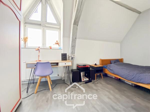 Appartement à vendre 7 pièces  (71)