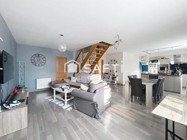 Rare sur le marché ! Maison 4 chambres avec un plateau de 150 m² exploitable en rez-de chaussée !