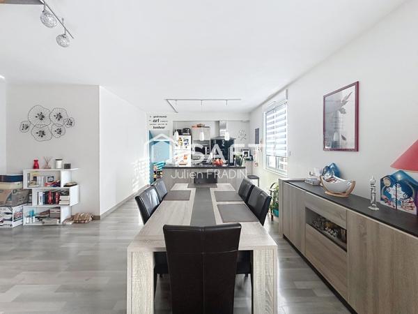 Rare sur le marché ! Maison 4 chambres avec un plateau de 150 m² exploitable en rez-de chaussée !