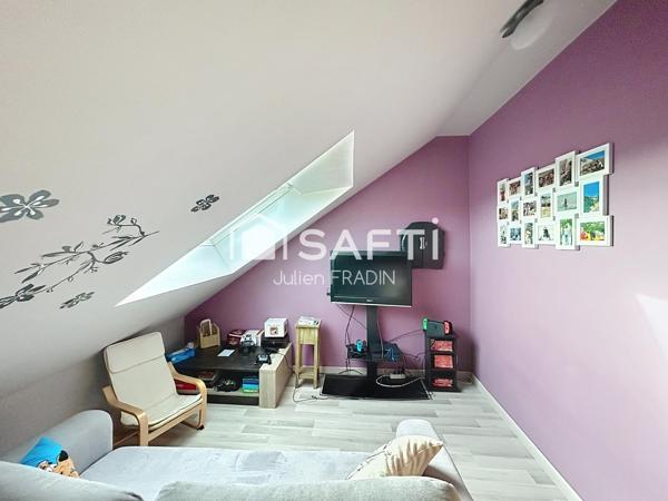 Rare sur le marché ! Maison 4 chambres avec un plateau de 150 m² exploitable en rez-de chaussée !