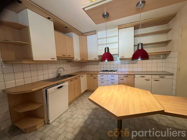 Vente
                Maison160,7 m² - 7 Pièces -
                    SAINT AVE (56890)