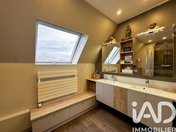 Maison à vendre 10 pièces 370 m² Le Neubourg