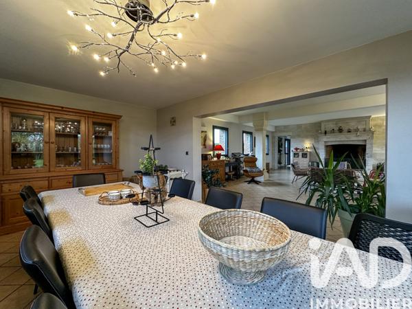Maison à vendre 10 pièces 370 m² Le Neubourg