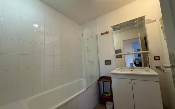 Maison à vendre    5 pièces •  Port-des-Barques