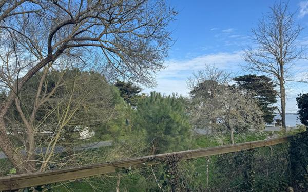 Maison à vendre    5 pièces •  Port-des-Barques