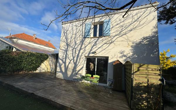 Maison à vendre    5 pièces •  Port-des-Barques