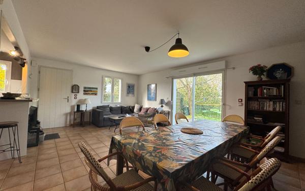 Maison à vendre    5 pièces •  Port-des-Barques