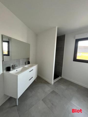 Maison 5 pièce(s)