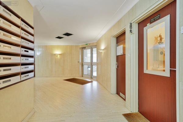 Appartement à vendre à Paris 20e arrondissement à Paris (75020), ref : 3 P. HERMITAGE PARIS20   
BELLE VILLE