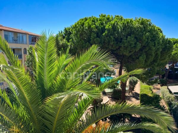 Votre havre de paix au Cap d'Agde : Charmant T2 baigné de lumière à 100m de la plage