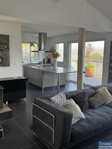 VILLA D'EXCEPTION R+3 AVEC VUE PANORAMIQUE SUR MARSEILLE