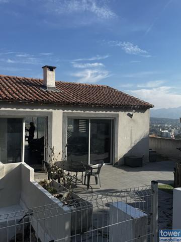 VILLA D'EXCEPTION R+3 AVEC VUE PANORAMIQUE SUR MARSEILLE