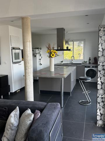 VILLA D'EXCEPTION R+3 AVEC VUE PANORAMIQUE SUR MARSEILLE