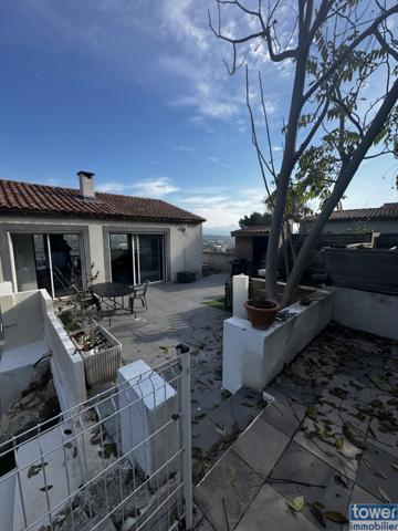VILLA D'EXCEPTION R+3 AVEC VUE PANORAMIQUE SUR MARSEILLE
