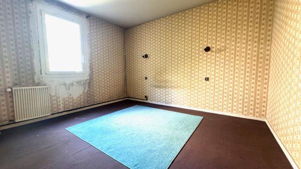 Appartement Corbeil Essonnes 5 pièce(s) 99.8 m2 - DPE C - PARKING - CAVE